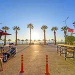 Daire Sea View Lungomare