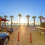 Sea View Lungomare Daire *