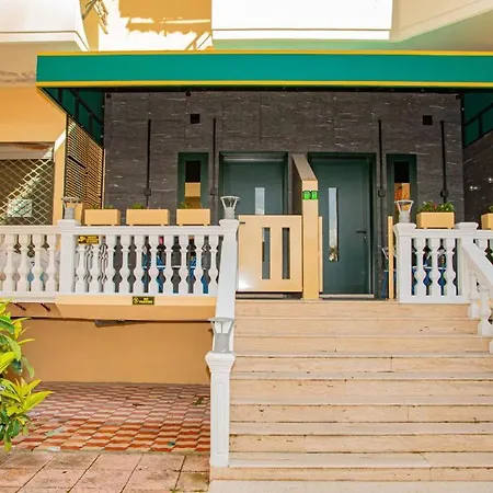 Sea View Lungomare Apartman *